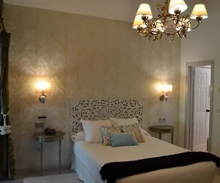 Ξενοδοχείο Akla Palacio Torre De Ruesga 4*