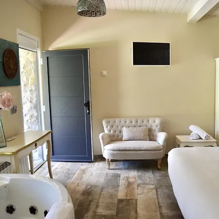 Ξενοδοχείο Akla Palacio Torre De Ruesga 4*