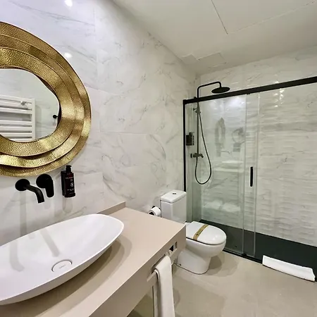 Akla Palacio Torre De Ruesga 4*