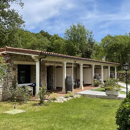 Akla Palacio Torre De Ruesga 4* Gibaja